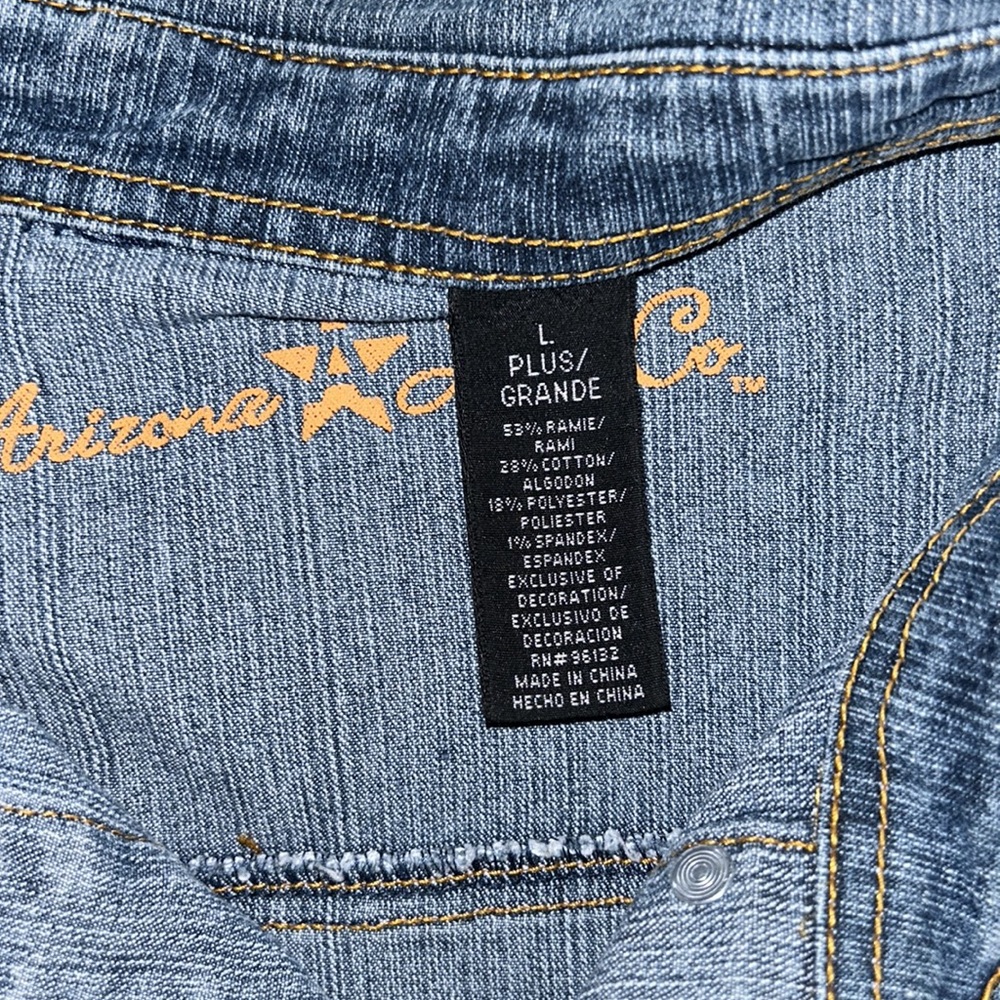 Butterfly Embroidered Jean Jacket - Picture 3 of 4